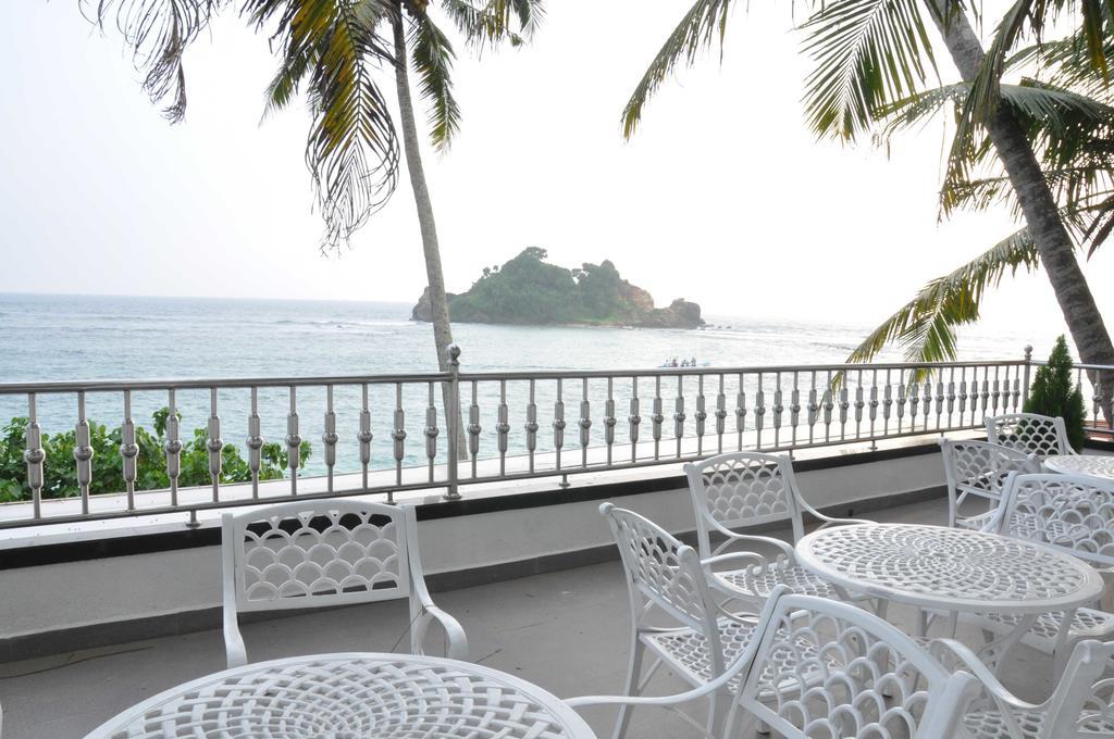 Goviyapana Beach Hotel Ahangama Quarto foto